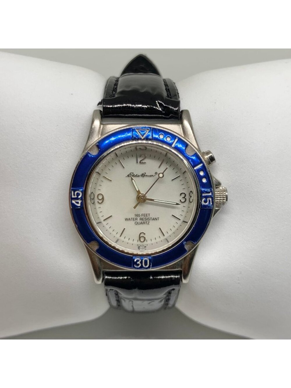 Eddie Bauer Watch Women watch silver tone Light up 30mm round White dial running